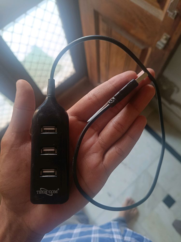 USb Ports Pin