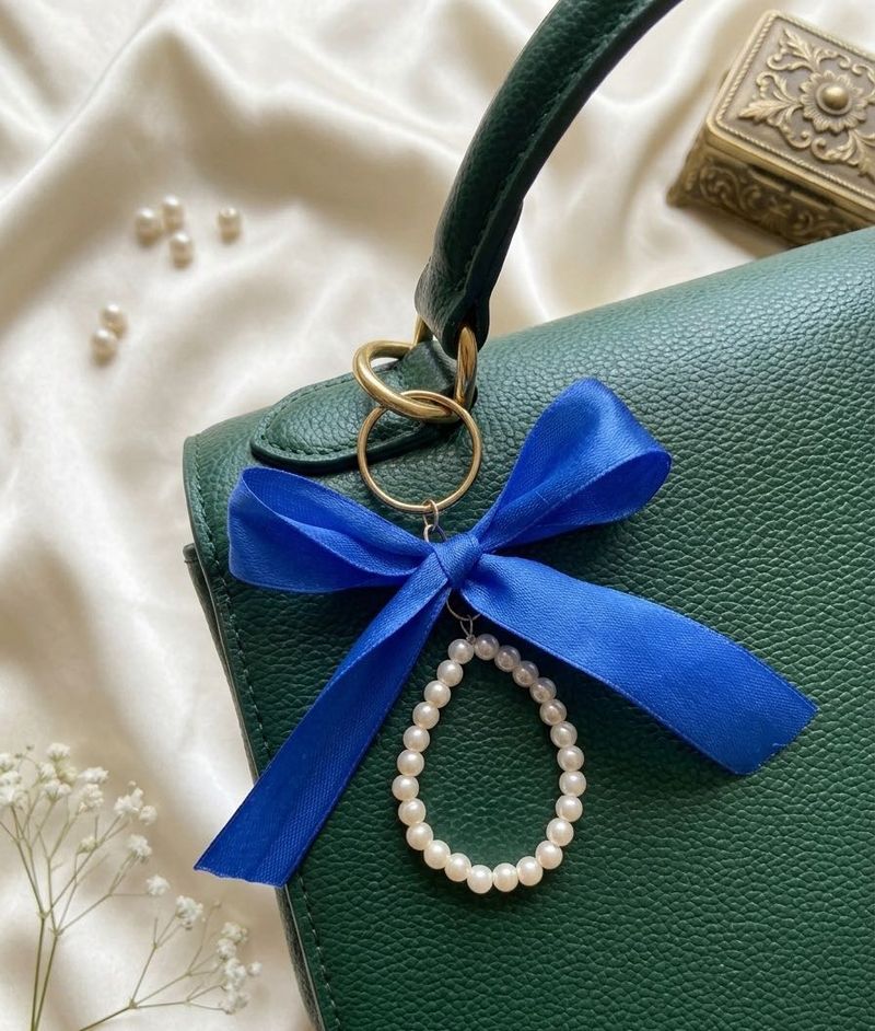 Elegant Pearl &amp; Bow Keychain Charm