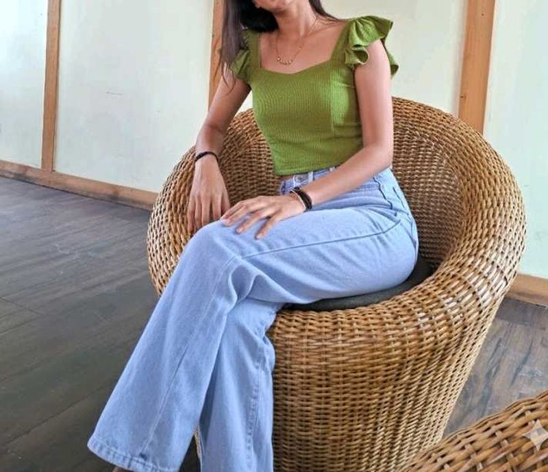 Cute Green Ruffle Sleeve Top