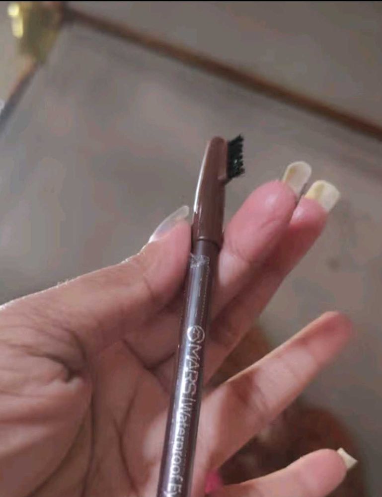 Mars Eyebrow Pencil -light brown Shade