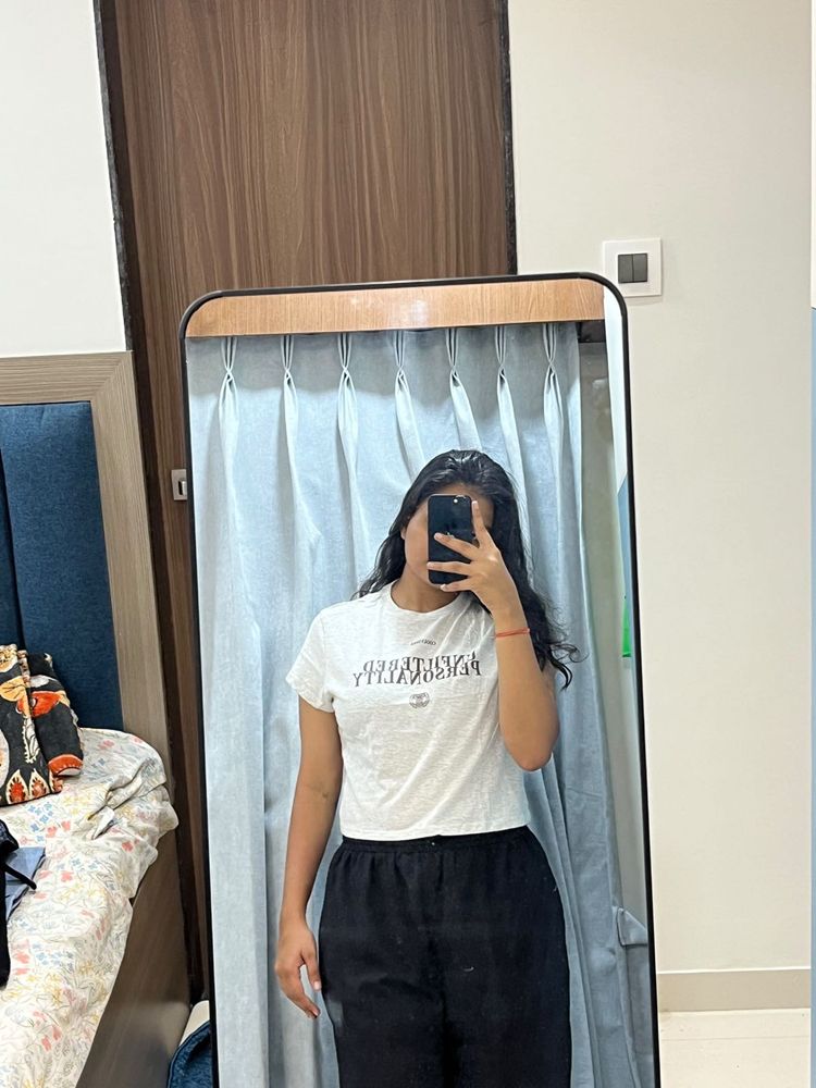 Graphic Print Cropped T-Shirt