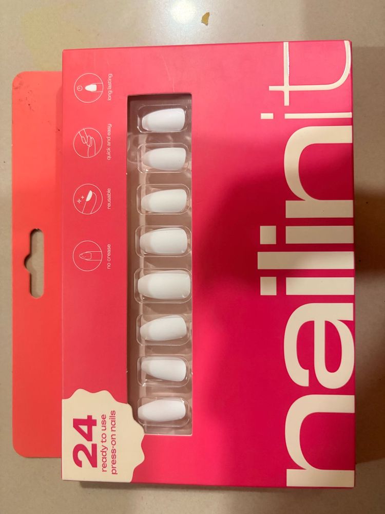 Nailite 24 Ready to Use Press-On Nails