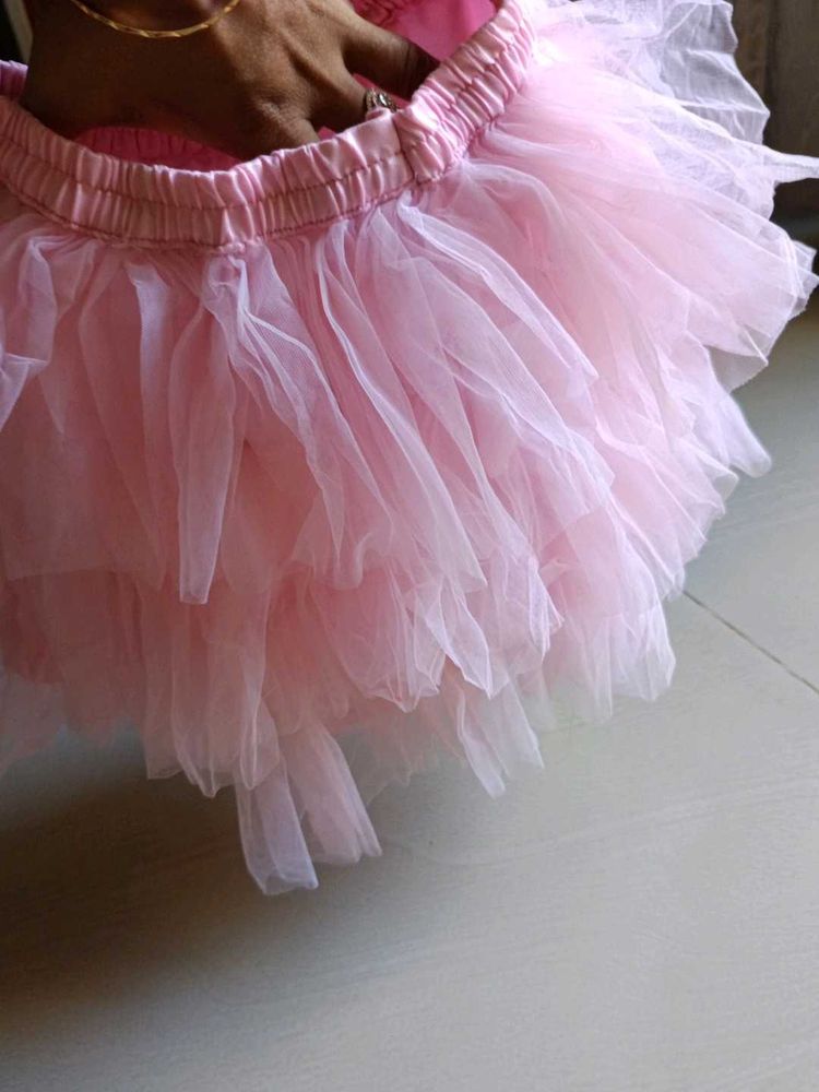 Chic Pink Tulle Layered Skirt