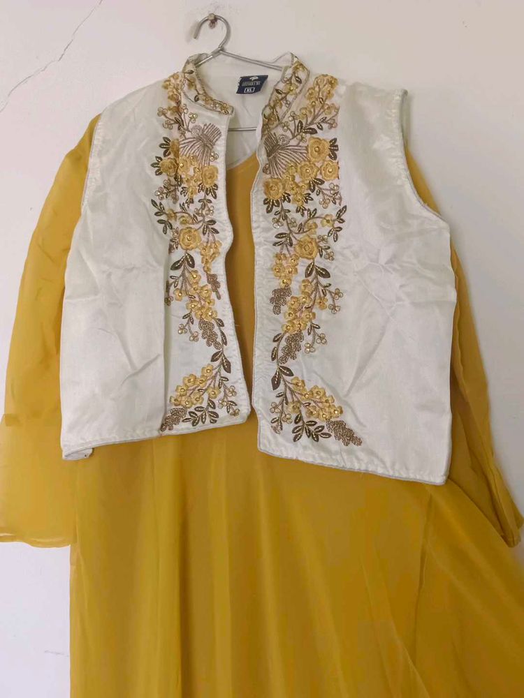 Embroidered Gown Set with Jacket