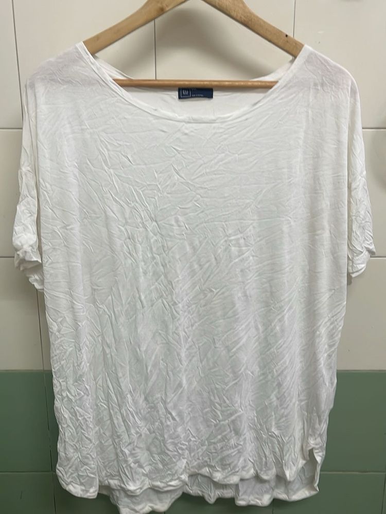 GAP White Basic T-Shirt