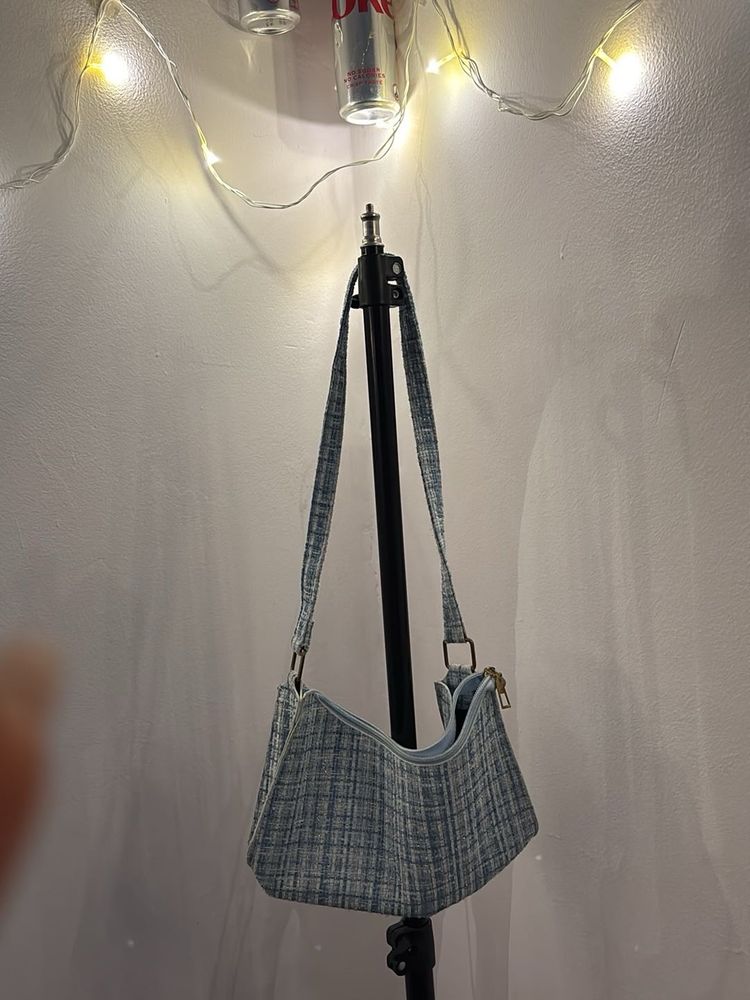 Chic Blue Plaid Shoulder Bag