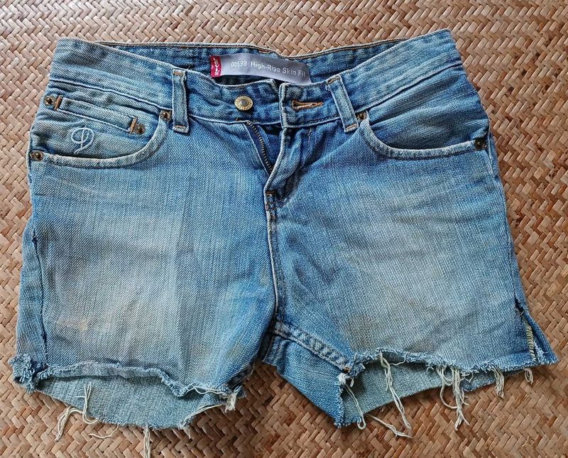 Levi's shorts for women