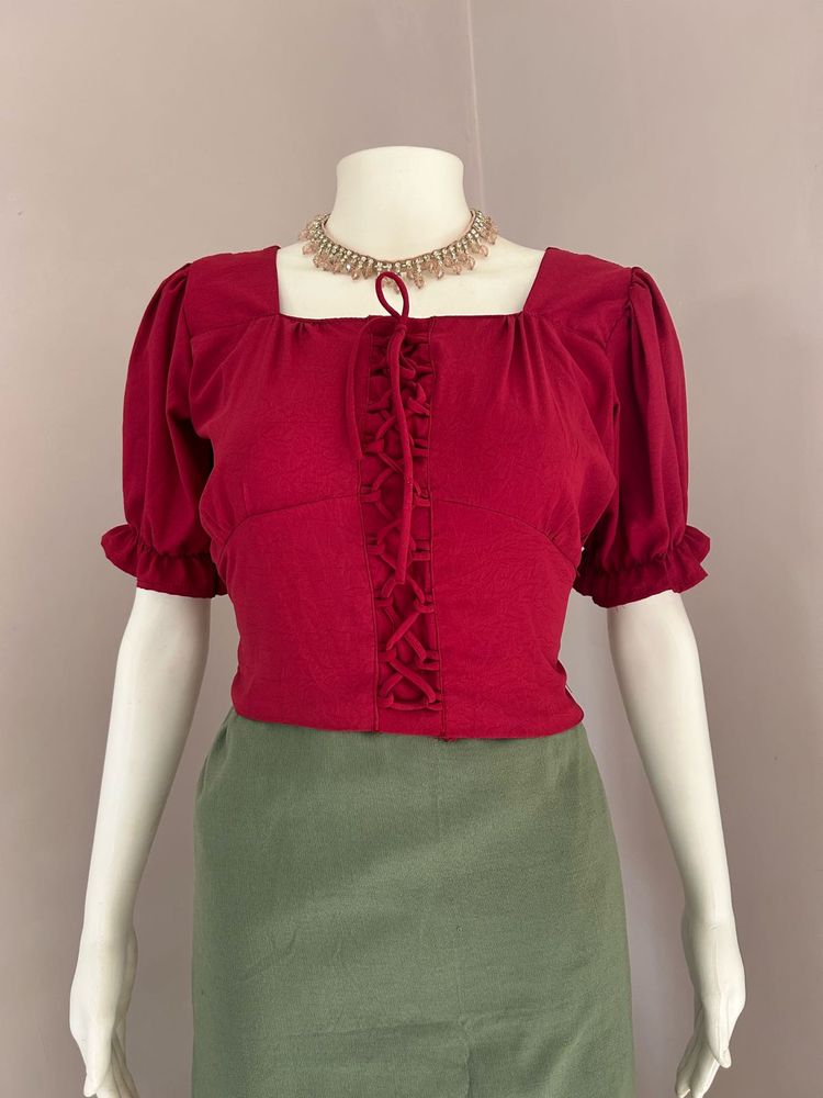 Chic Red Lace-Up Puff Sleeve Top
