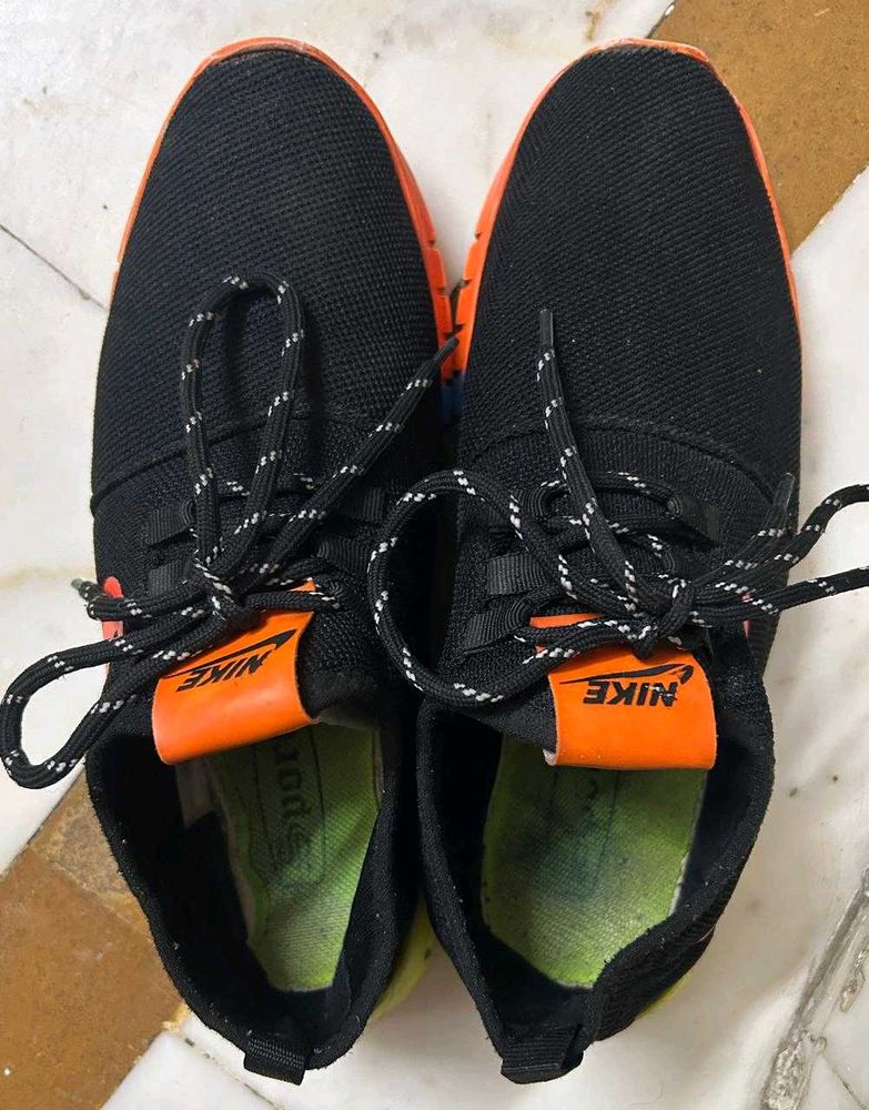 Nike Sneakers
