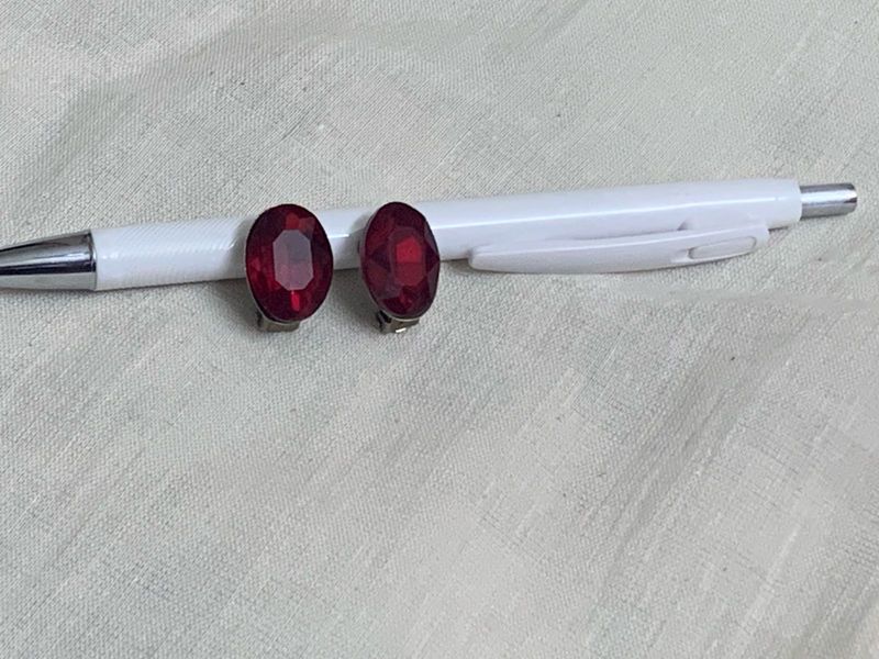 Unisex Red Gem Clip-on Earrings