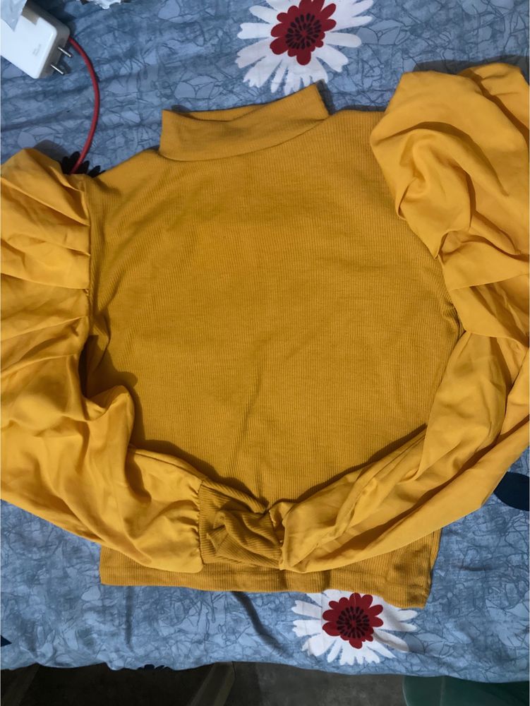 Puff Sleeves Top