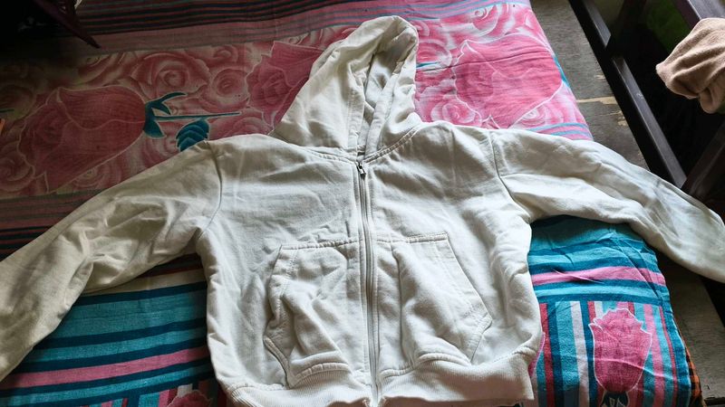 Cozy White Zip-Up Hoodie