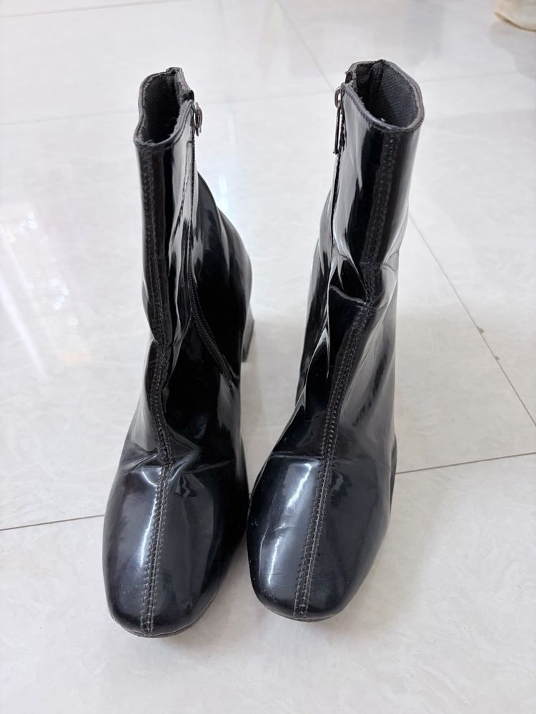 Sleek High Gloss Ankle Boots
