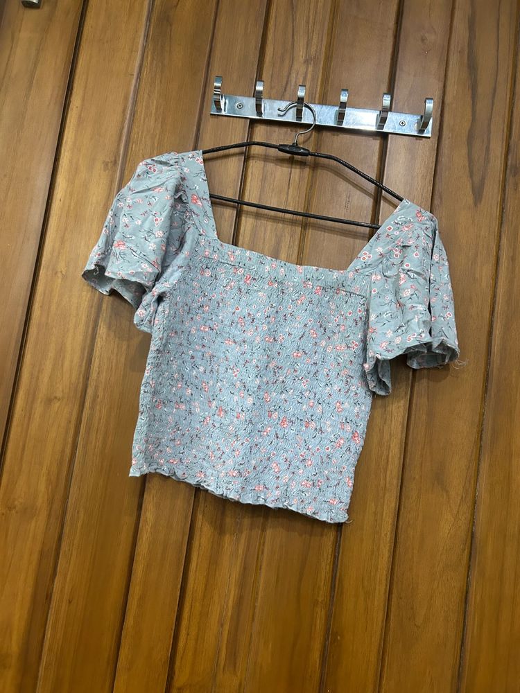 Floral Square Neck Puff Sleeve Top