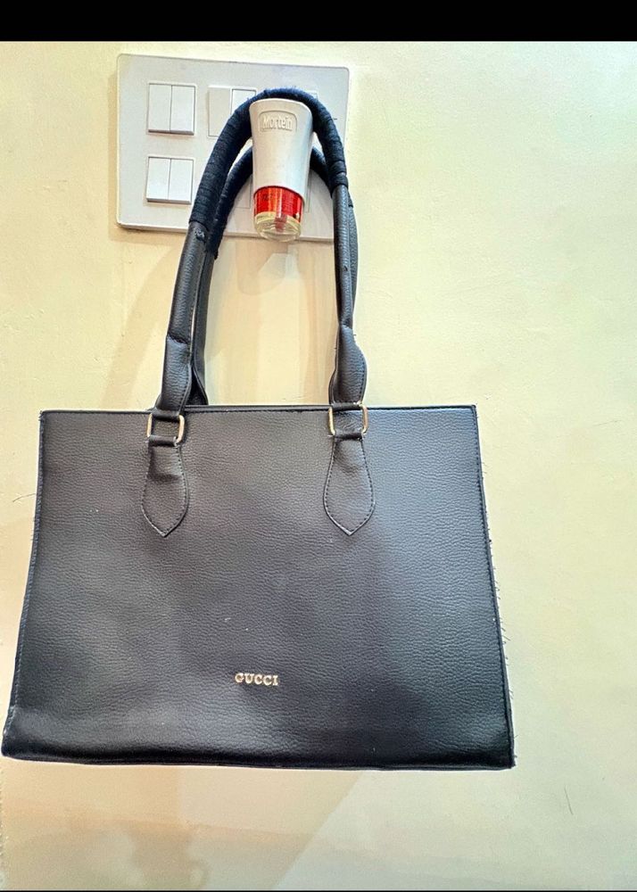 Stylish Black Handbag