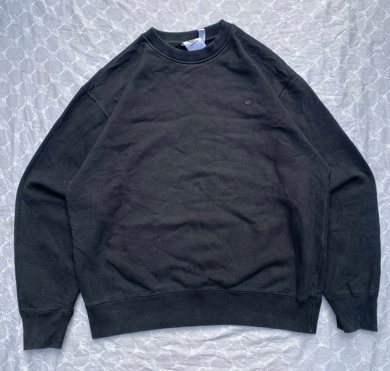 Black Adidas Sweatshirt