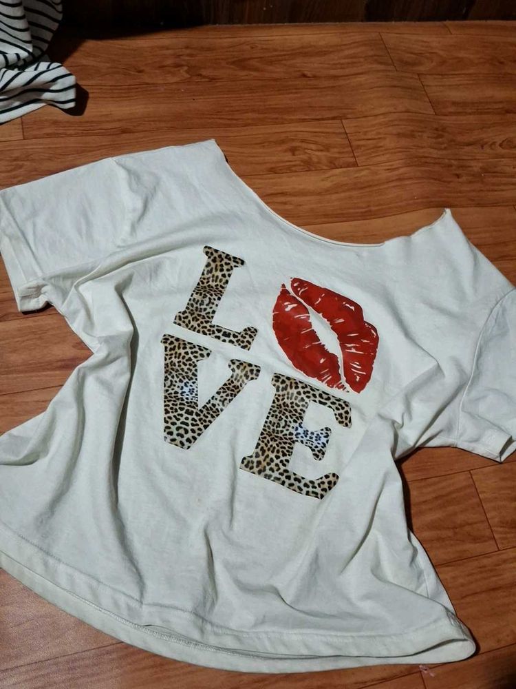 White 'LOVE' Graphic Tee