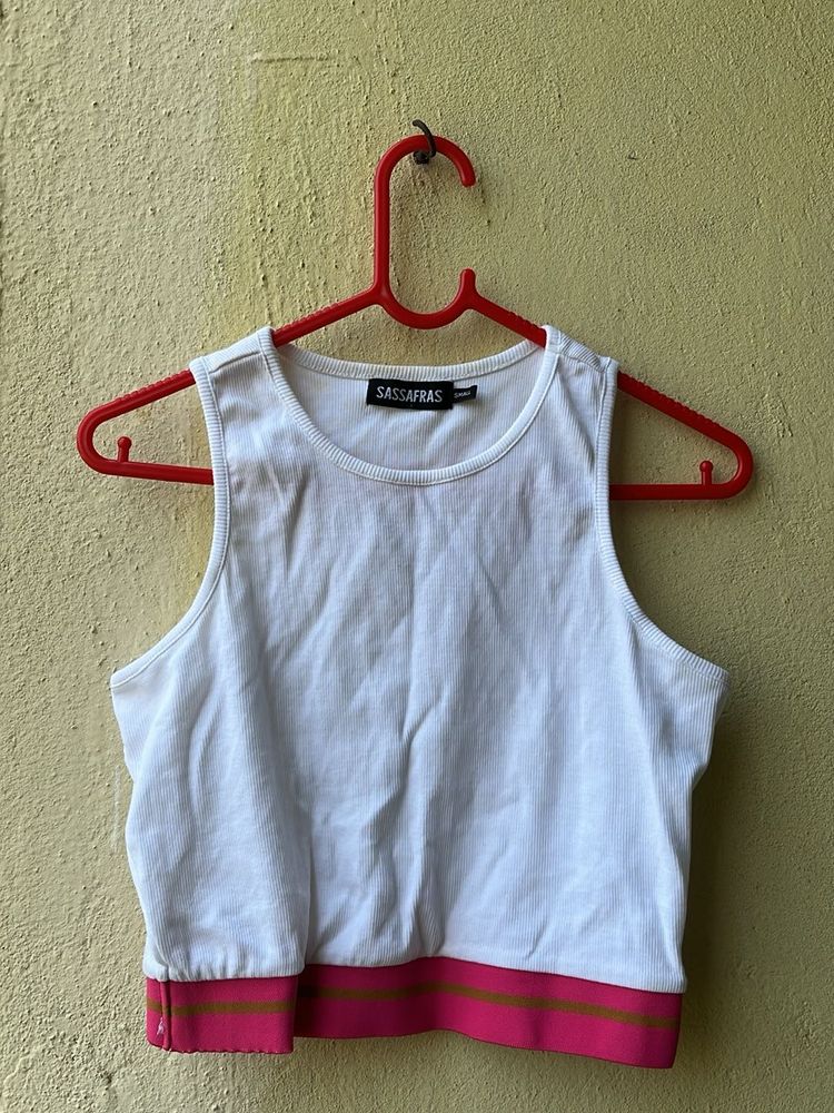 😍sassafras white tank top/ active wear