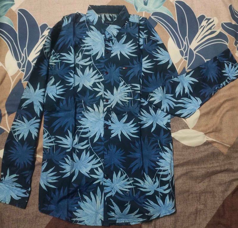Tommy Hilfiger Blue Floral Shirt - L