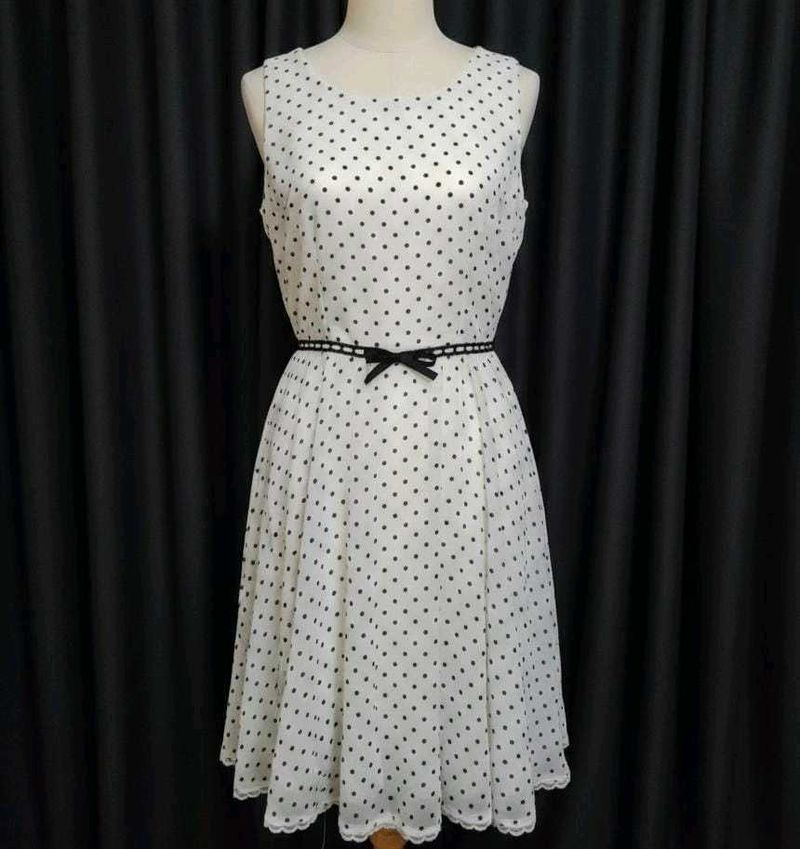 Chic Polka Dot Dress with Bow Detail
