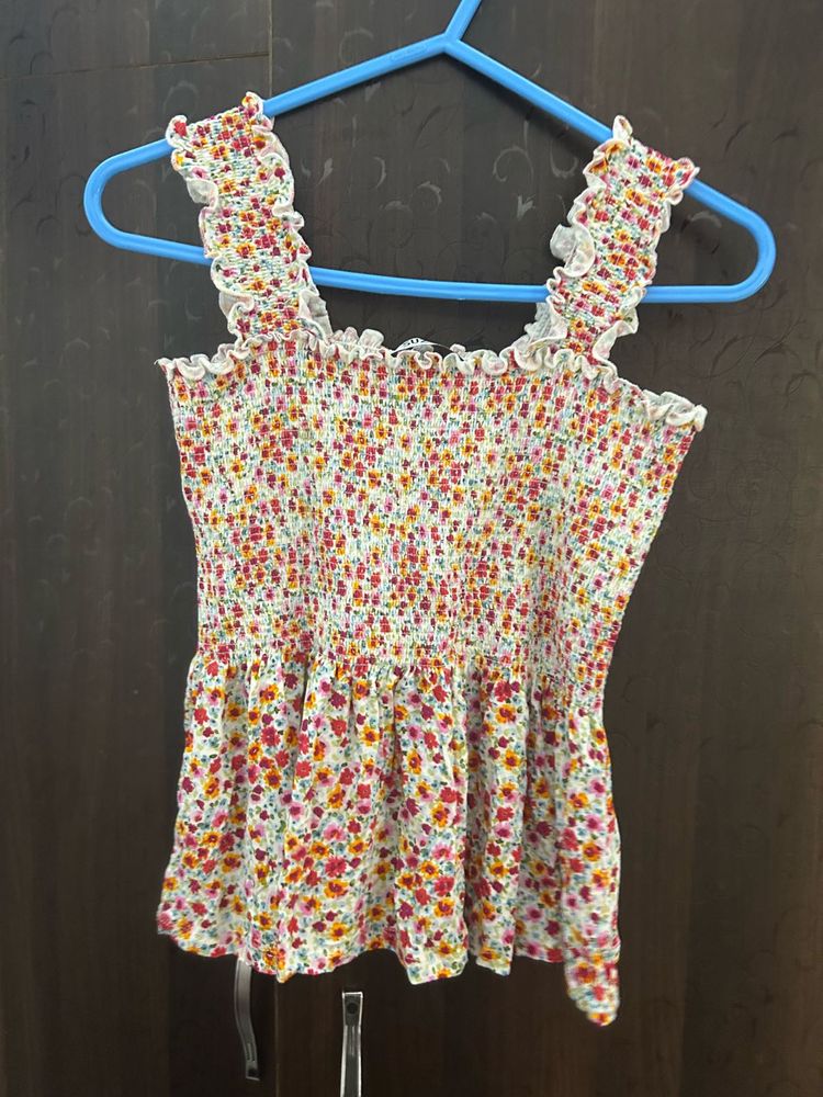 half rate todaySmocked Floral Crop Top