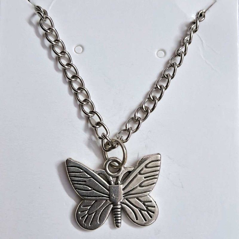 🦋 | Silver Butterfly Pendant Necklace