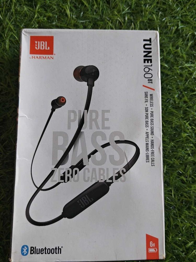 JBL Tune 160BT Wireless Earphones blue