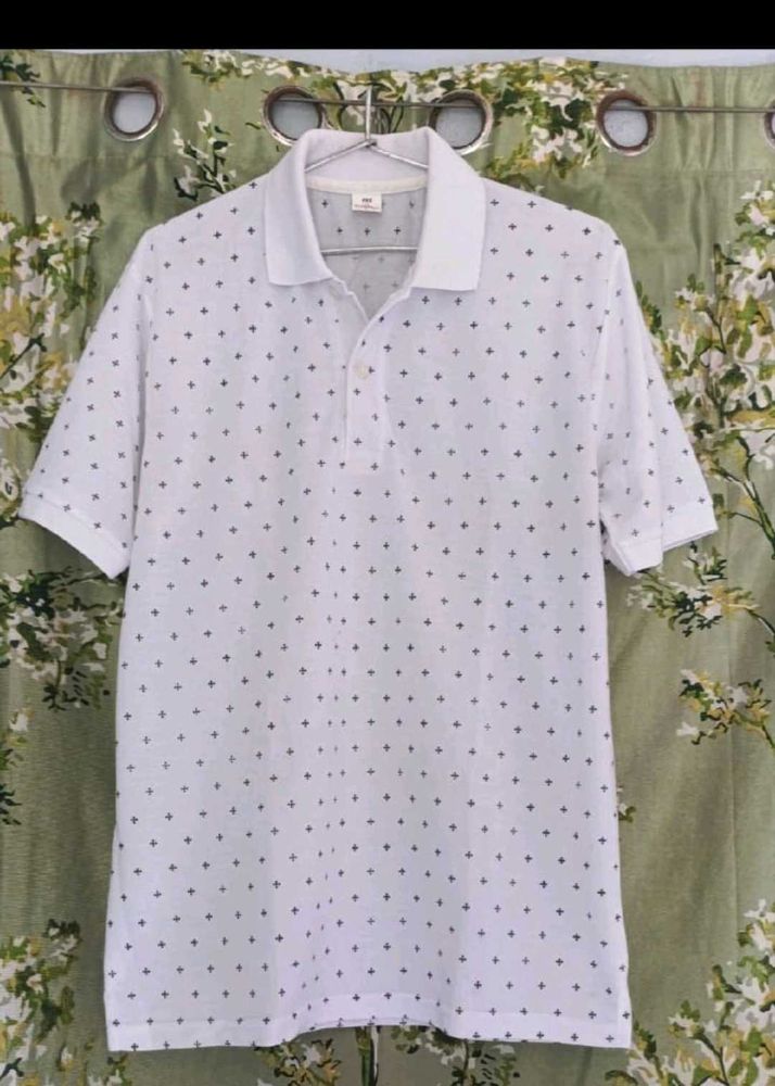 Classic Polo Shirt with Subtle Pattern