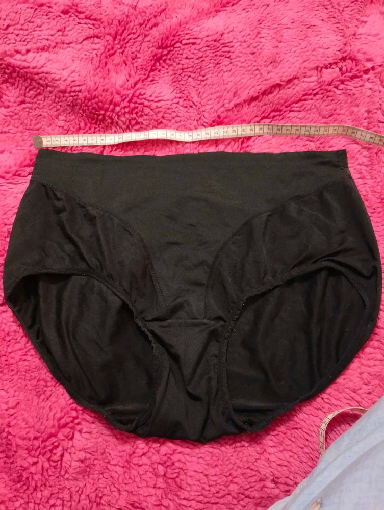 Comfortable Black Briefs
