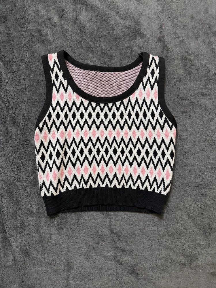 Geometric Pattern Knit Tank Top