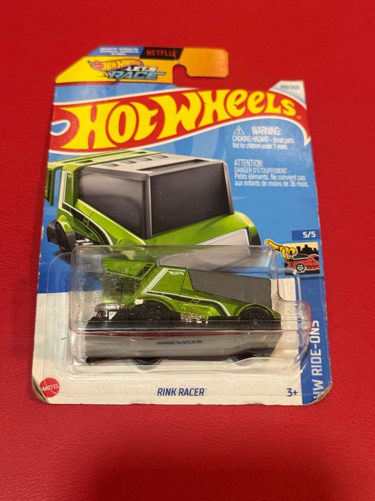 Hot Wheels Rink Racer