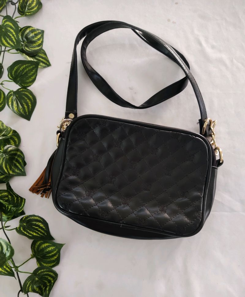 Kleio Black Slingbag (Women's)