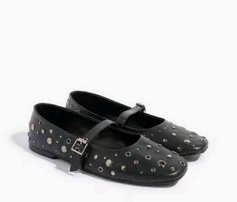 LUNA Blu Black Studded Ballerina