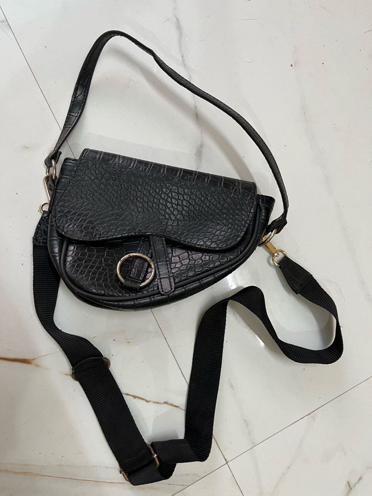 Stylish Black Croc Embossed Crossbody Bag