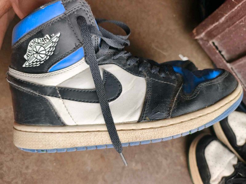Air Jordan 1 Sneakers