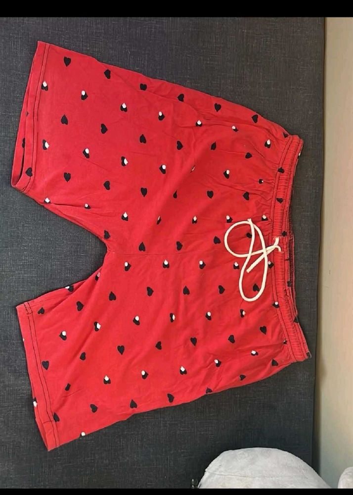 red shorts summer