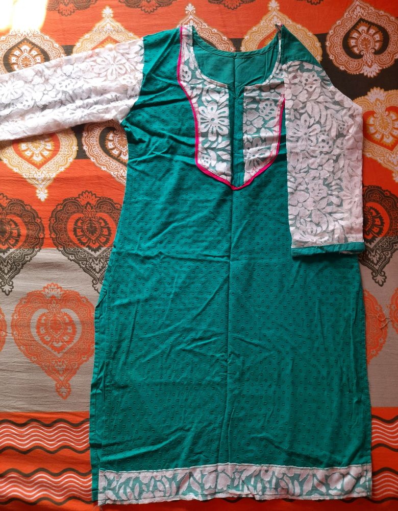 short kurta with white lace border and sleeves