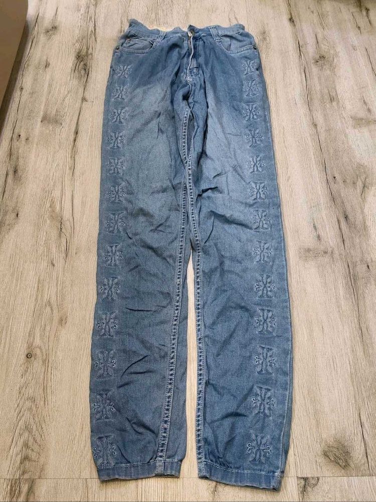 Sc9854 Sabrin jeans waist 24 inches