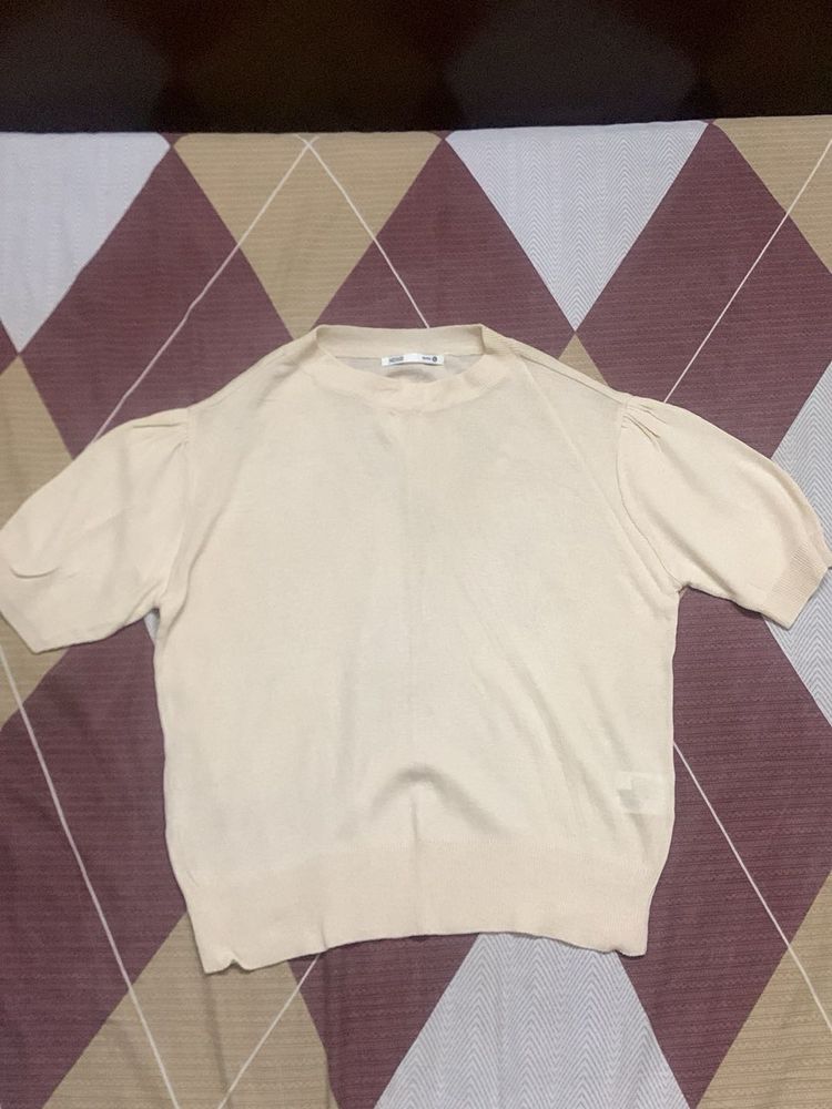 Cream Puff Sleeve Knit Top