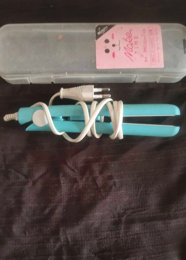 Mini Hair Straightener with Storage Case ✨