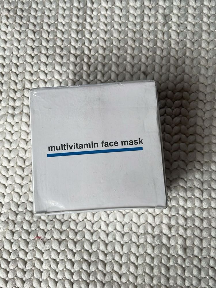 multivitamin face mask