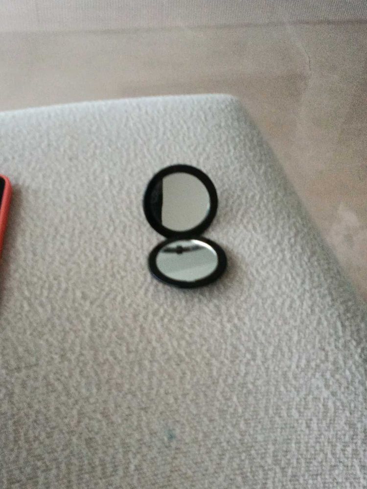 Compact Mirror - Black
