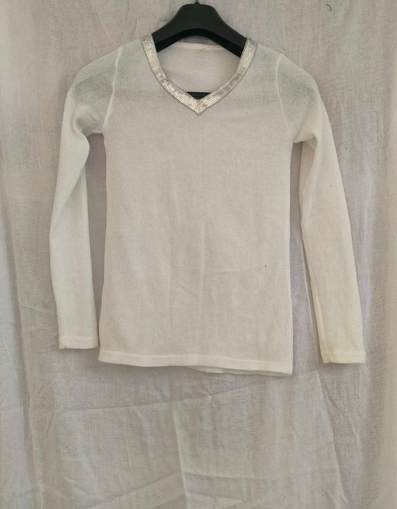 Sparkly V-Neck Long Sleeve Top