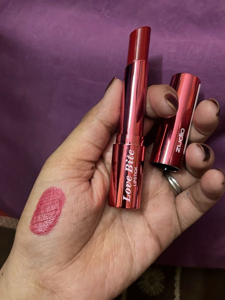 Zudio Makeup &amp; Nail Set