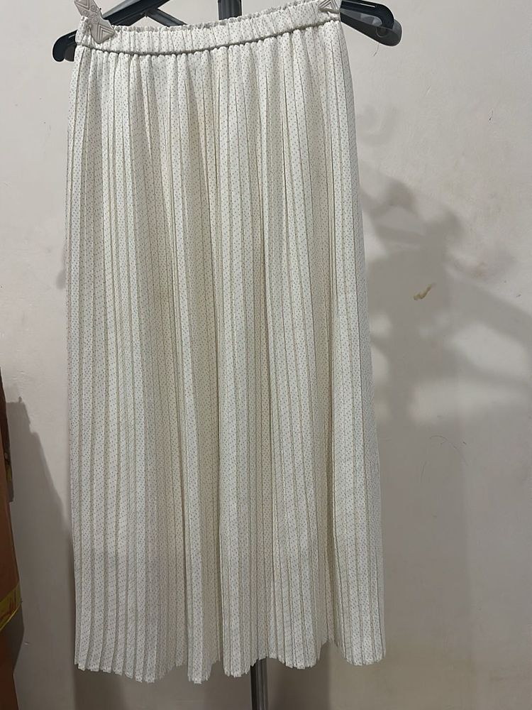 Elegant Pleated White Skirt