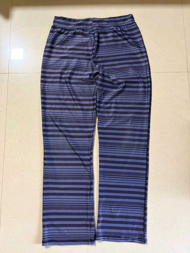 yoga pants
