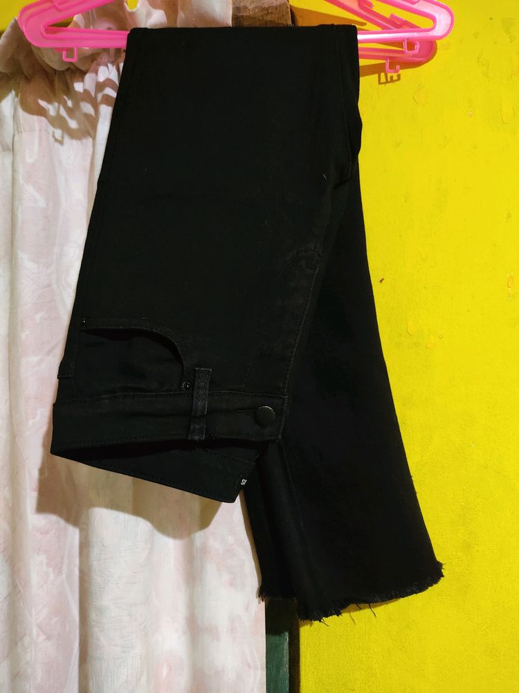 Black Skinny Jeans