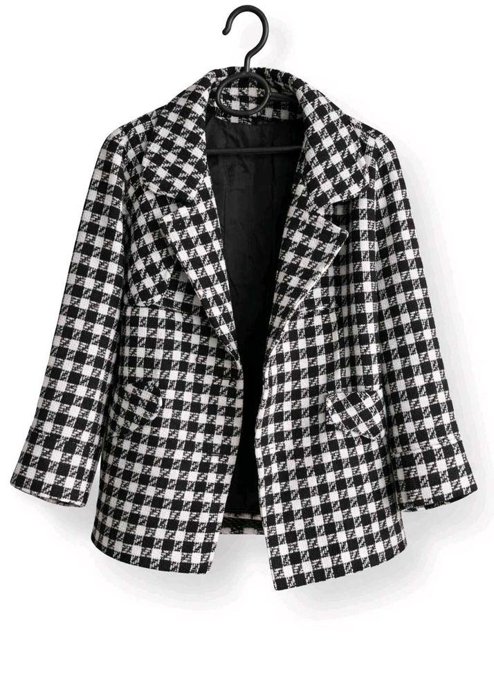 Chic Houndstooth Blazer