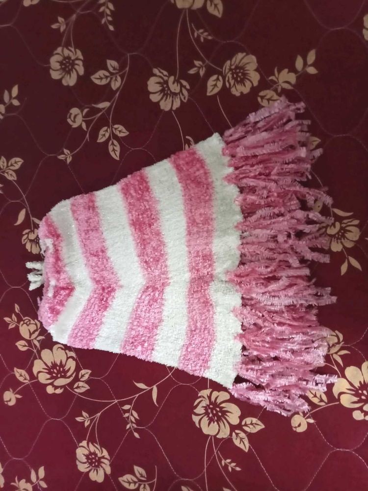 Striped pink woollen skirt for girls