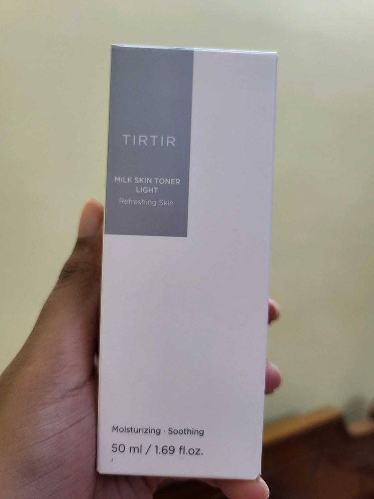 TIRTIR MILK SKIN TONER LIGHT